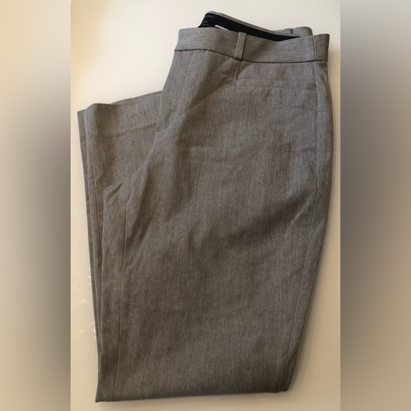 Ladies size 10 light grey Banana Republic Sloan pant - curvy fit - Picture 6 of 11